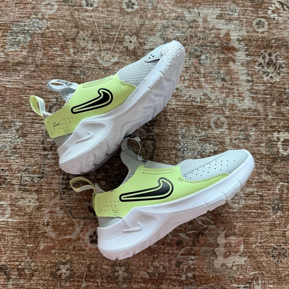 Nike Flex Runner 3 Pure Platinum Barely Volt Black shoes.9C